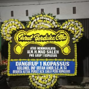 Bunga Papan Duka Cita